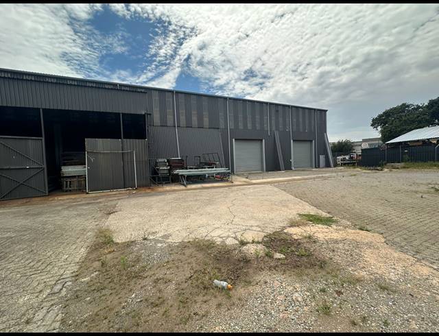 14,150M² WAREHOUSE TO LET IN TUNNEY
